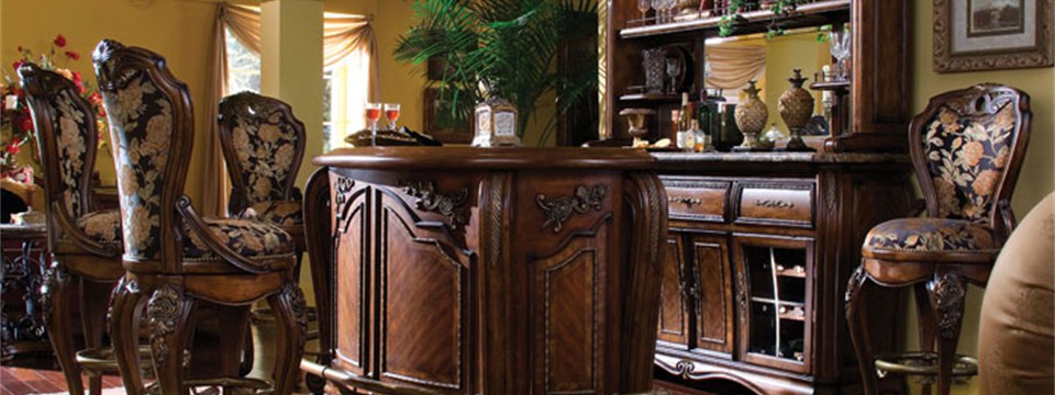 Oppulente Bars and Stools